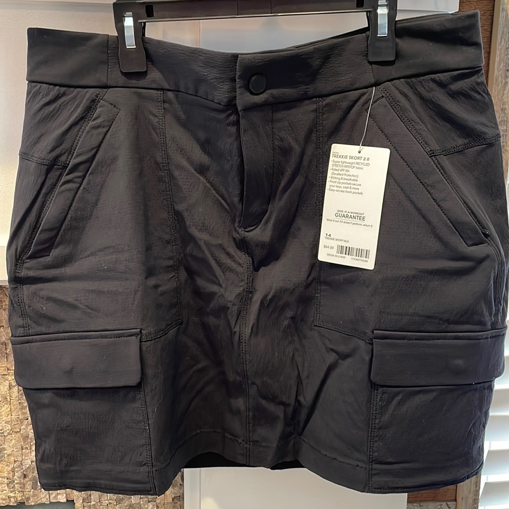 NWT Athleta Skort - Size 14